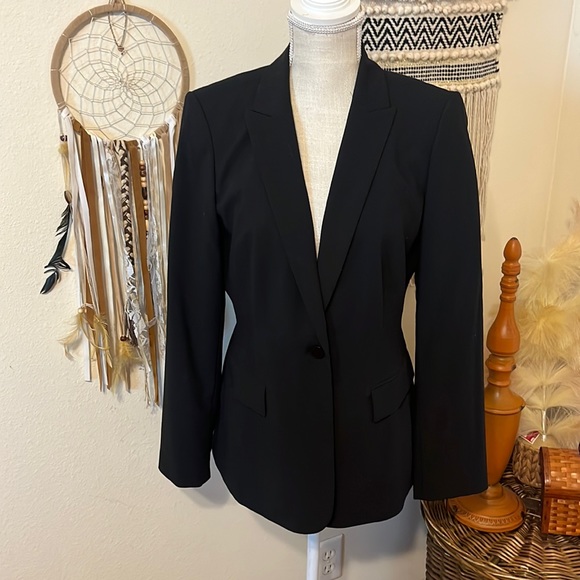 Black Women’s Stretch Blazer by Calvin Klein / Size 8 / Black Women’s Blazer - Picture 1 of 9